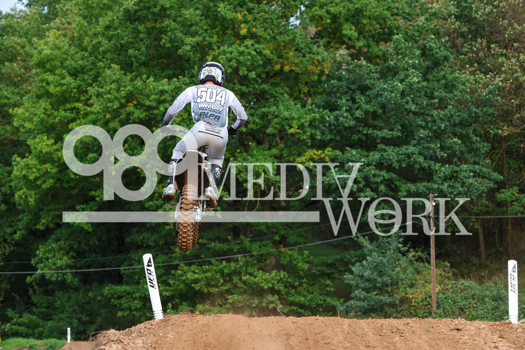 5E6A1891 | 989 MEDIAWORK
