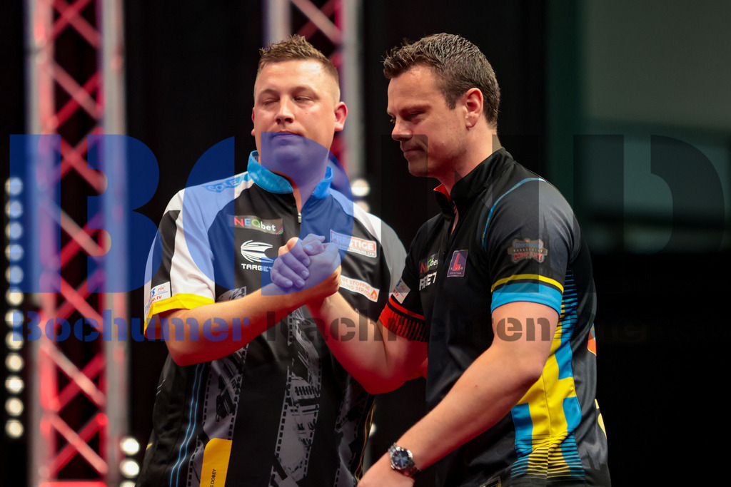 PDC European Darts Open 2024 | {headline}(Foto: Sebastian Sendlak / BOND) - Realisiert mit Pictrs.com