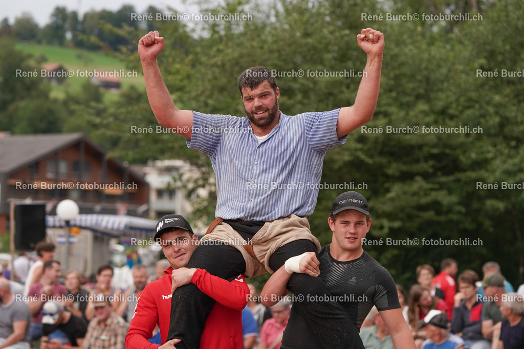 Jonas Burch | René Burch leidenschaftlicher Fotograf aus Kerns in Obwalden.  Hier finden sie Sport, Landschaft und Natur Fotografie.
 - Realisiert mit Pictrs.com