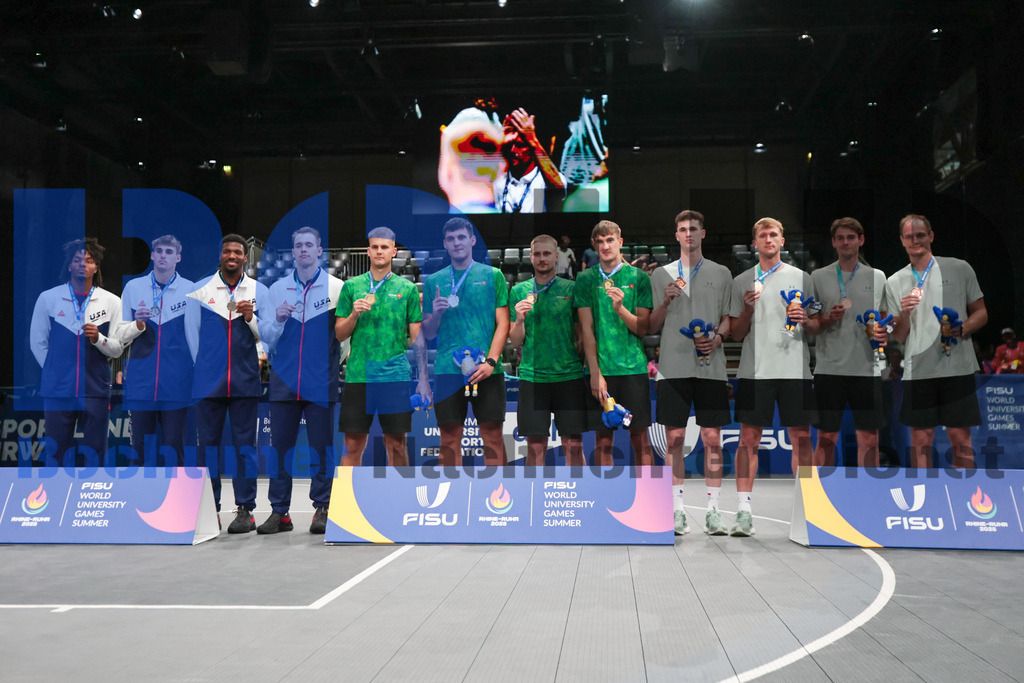 SES_RRG3x320250720-307 | bond - Realisiert mit Pictrs.com