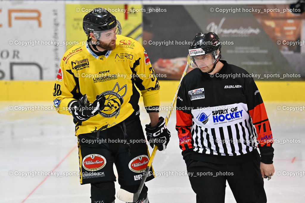 ESC Steindorf vs. EC Hornets Spittal 25.2.2024 | #38 Zorec Marco EC Hornets Spittal, Altersberger Roland Referee,ESC Steindorf vs. EC Hornets Spittal 25.2.2024, ESC Steindorf vs. EC Hornets Spittal 25.2.2024 am 25.02.2024 in Steindorf (Ossiachersee Halle), Austria, (Photo by Bernd Stefan)