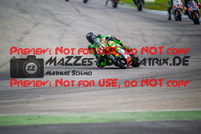 MaZZes_FotoMatrix_220924_0557 | PRO SUPERSTOCK