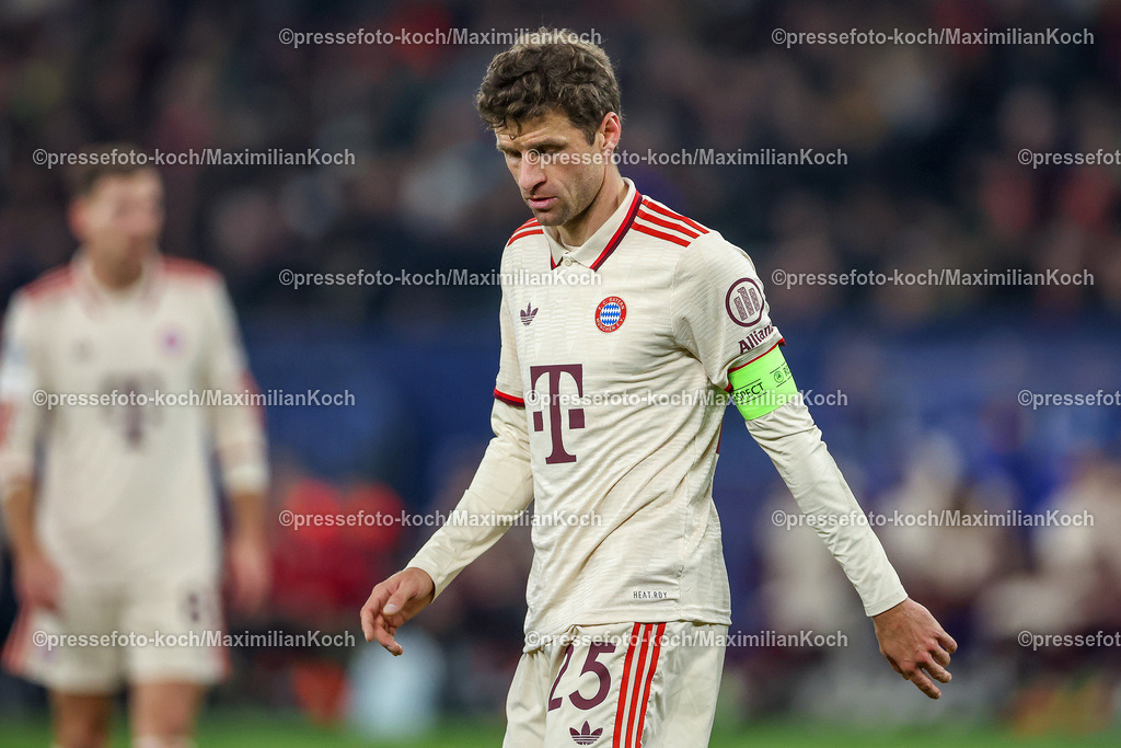 UCL10122402199 | 10.12.2024, Fußball, UEFA Champions League, Schachtar Donezk - FC Bayern München, Arena AufSchalke Gelsenkirchen, 8. Spieltag Saison 2024 2025: Thomas Müller (Bayern #25)DFB regulations prohibit any use of photographs as image sequences and or quasi-video.