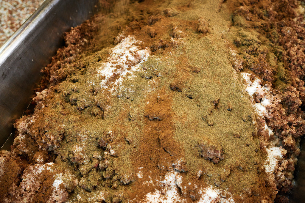 Fleischerei Dormayer | Langenzersdorf, Austria - February 12, 2019: Fleischerei Dormayer - Blutwurst Herstellung; das Brät wird gewürzt und gesalzen. - Realisiert mit Pictrs.com