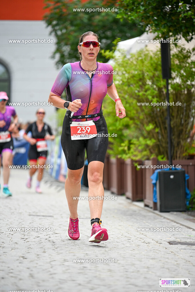 SZI_8093 | Stadttriathlon Erding 2025. #yourpictrs #sportshot_your_pictrs @Sportshotphotography #stadttriathlonerding Copyright: www.sportshot.de