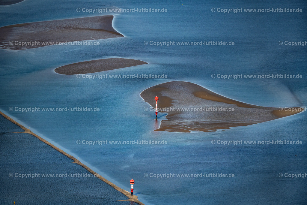 Aussenweser_Seezeichen_Unter_Und_Oberfeuer_Solthörn_ELS_1643140918 | WREMEN 14.09.2018 Unterfeuer- Leuchtfeuer und Richtfeuer Solthörn mit Signalscheinwerfer an der Wesermündung als Seefahrtszeichen im Küstenbereich der Nordsee in Wremen im Bundesland Niedersachsen, Deutschland. // Front light beacon and leading light Solthoern at the mouth of the Weser as a navigation sign in the coastal area of the North Sea in Wremen in the state Lower Saxony, Germany. Foto: Martin Elsen