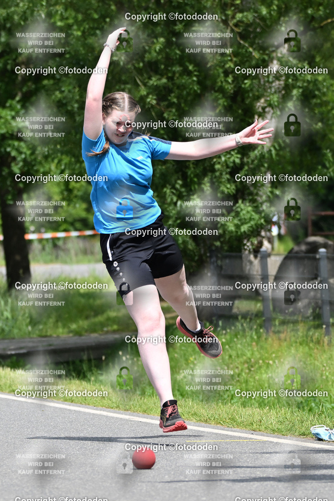 DSC_8531b | Emma Jacob / Neuschoo / ESE