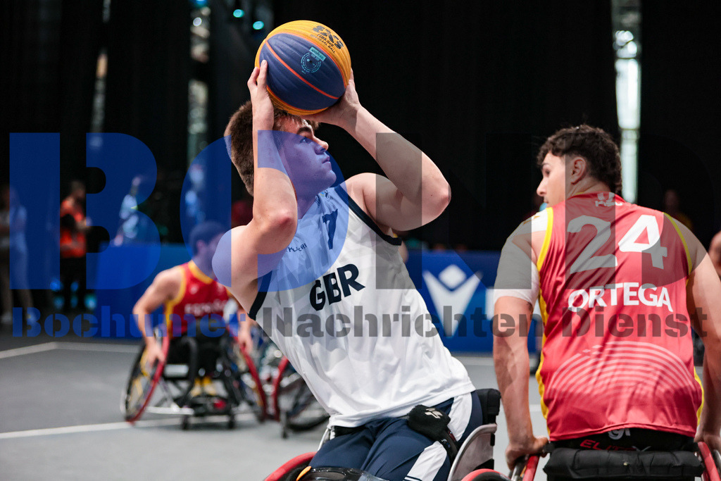 SES_RRG3x320250720-190 | bond - Realisiert mit Pictrs.com