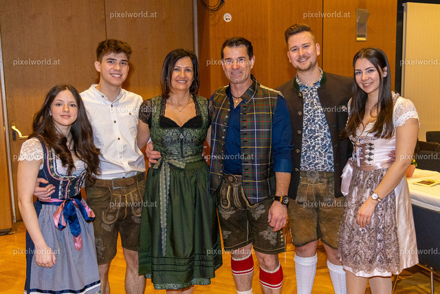 Feldkirchner Bezirksbauernball 2024 | Bildershop von pixelworld.at - Realisiert mit Pictrs.com