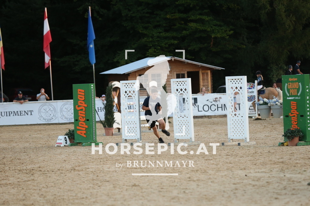 DL2Q6047 | Willkommen bei Brunnmayr - Design & Fotografie – Ihrem Spezialisten für Reitturniere und Pferdeveranstaltungen in Oberösterreich, Salzburg und Bayern! Seit über 17 Jahren sind wir leidenschaftlich dabei.