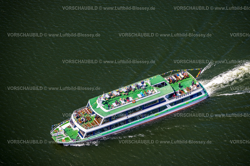 Sundern230505386 | Luftbild, Ausflugsschiff mit Touristen auf dem Sorpesee, Langscheid, Sundern, Sauerland, Nordrhein-Westfalen, Deutschland