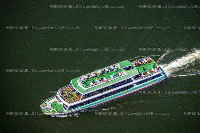 Sundern230505386 | Luftbild, Ausflugsschiff mit Touristen auf dem Sorpesee, Langscheid, Sundern, Sauerland, Nordrhein-Westfalen, Deutschland