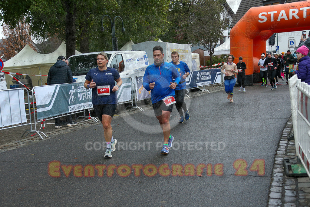 251130_1144_EX1_8564 | Sportfotografie im Rhein-Sieg Kreis, Köln, Bonn, NRW, Rheinland Pfalz, Hessen, etc. Unser Tätigkeitsfeld umfasst den Laufsport vom Volkslauf über den Marathon, Duathlon, Triathon bis zum Ultralauf wie Kölnpfad Ultra oder Schindertrail.