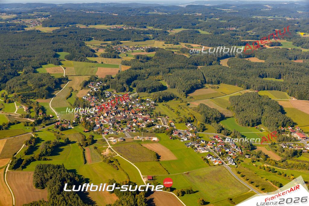 Luftaufnahme Kirchenbirkig Pottenstein - Die Luftaufnahme wurde 2025 vom UL-Flugzeug heraus erstellt ( keine Drohne ) - Hochauflösende Luftaufnahme - für professionelle Ausdrucke geeignet. Die Geschenkidee !Mit Lizenz und Bildrechte bestellbar