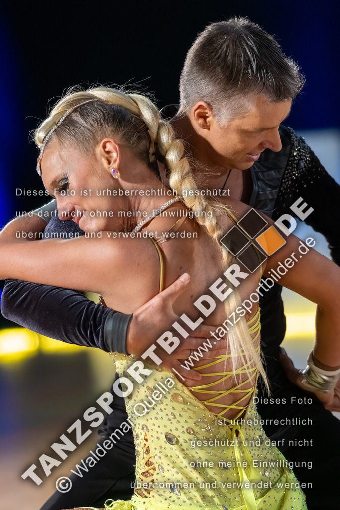 20260321-02560 | Hier finden Sie Tanz Bilder vom Latein und Standard Formationen tanzen. Sportbilder vom Tanzsport. Schöne Fotos und von Weltmeisterschaft, Europameisterschaft, Bundesliga, Regionalliga, Oberliga und Landesliga sowie von GOC Stuttgart, DanceComp, WM Bremen