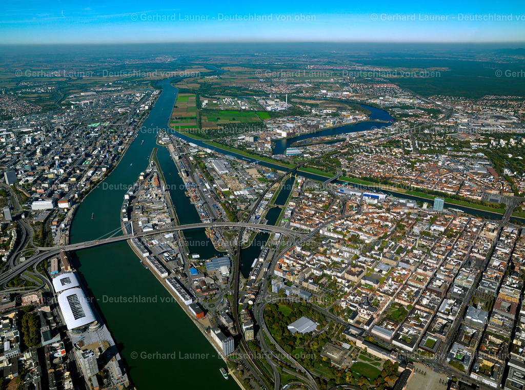 3068250 | Rhein bei Mannheim