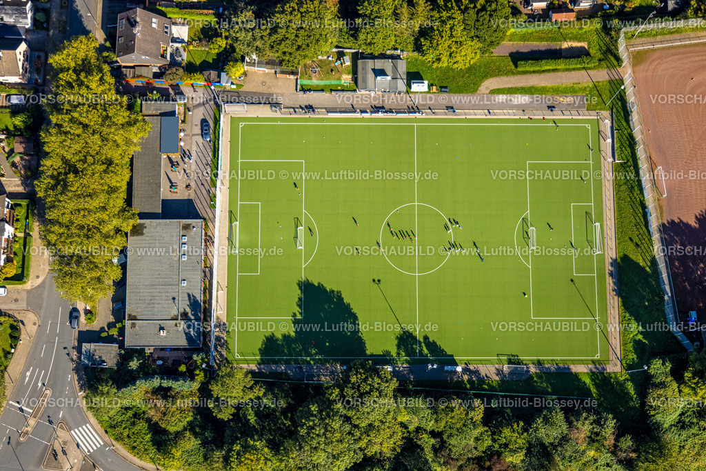 Essen241000681 | Luftbild, Fußballstadion SV Leithe 19/65 e.V. Rasenplatz an der Wohnsiedlung Quartier Litterode, Leithe, Essen, Ruhrgebiet, Nordrhein-Westfalen, Deutschland