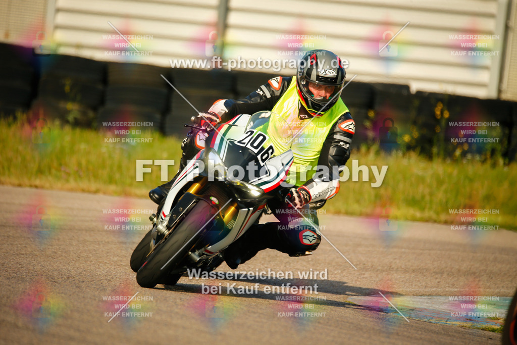 _MOT5440 | Hier findet Ihr Bilder von Touristenfahrten auf der Nürburgring Nordschleife oder von anderen Veranstaltungen die ich besucht habe. Viel Spass beim Durch Schauen 