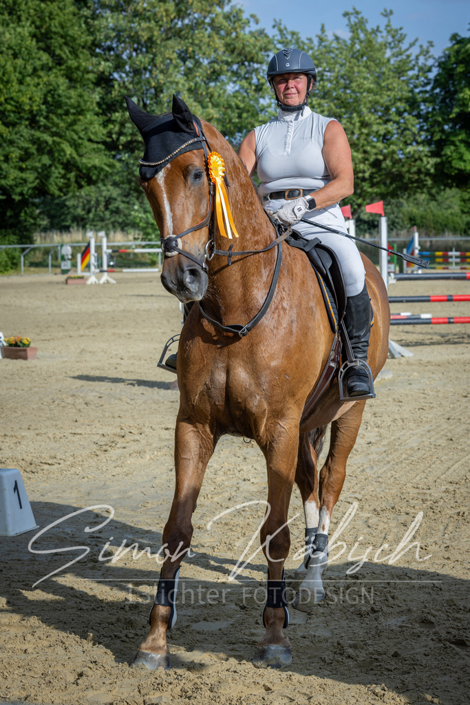 20260704-_3LI2268 | Tierfotografie Pferde, Hunde, Katzen, Haustiere.
Turnierfotografie Reitturniere, Reiten, Springreiten, Dressur in Hanau, dem Main-Kinzig-Kreis und dem Rhein-Main- Gebiet um Frankfurt