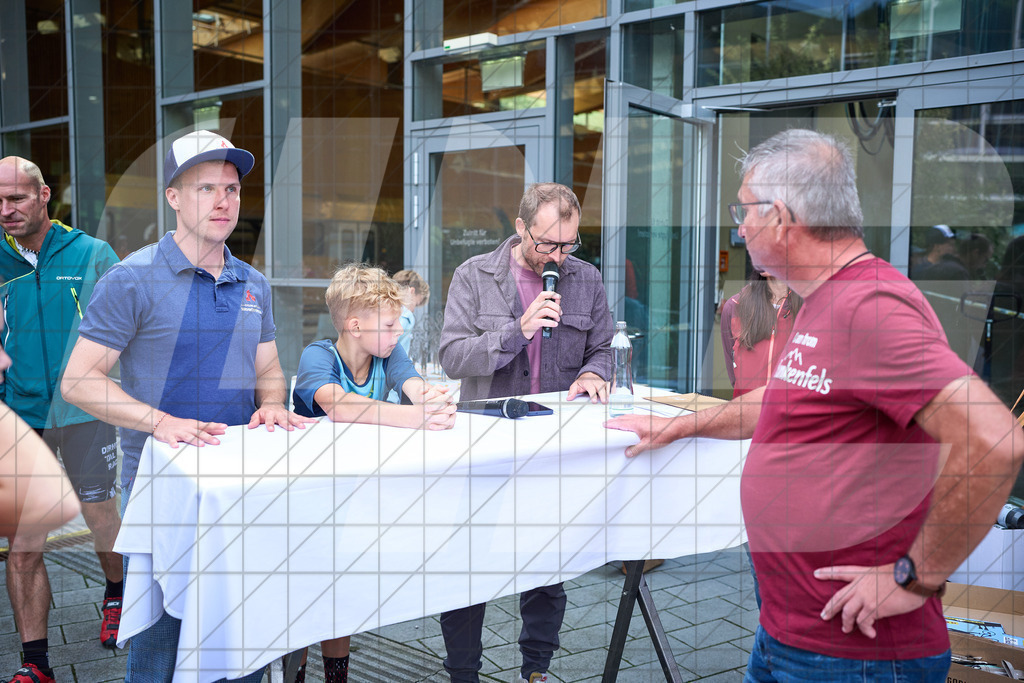 Betriebszentrum Laubenbachmühle, Frankenfels, Österreich - 13. September 2025: Dirndltal Race - Kids Race - SiegerehrungFotograf: Martin Bihounek / martinbihounek.com | 13. September 2025 Betriebszentrum Laubenbachmühle, Frankenfels, Österreich : Dirndltal Race - Kids Race - Siegerehrung •••••Photo by: Martin Bihounek / martinbihounek.comInsta: @martinbihounekcom
