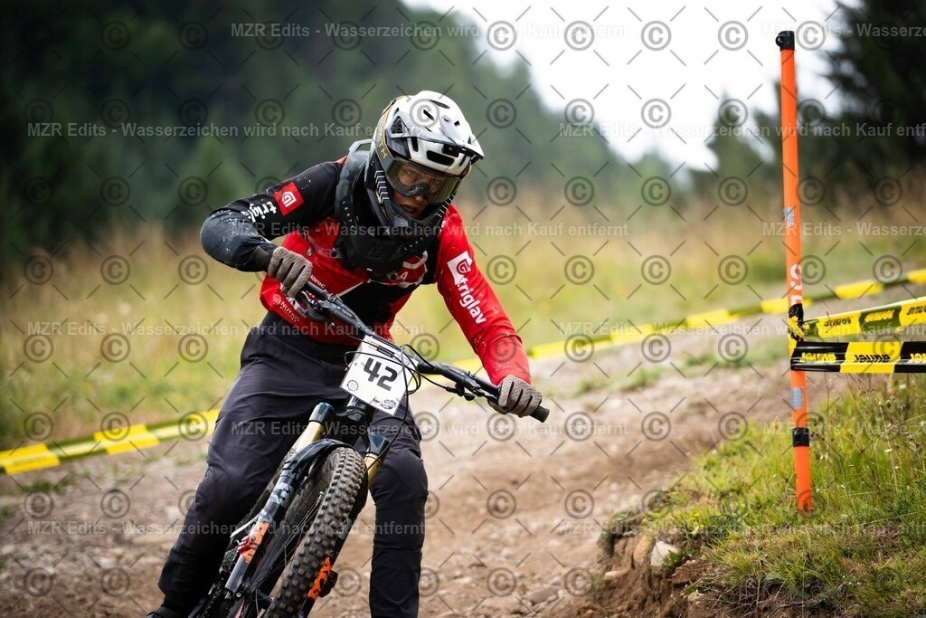 x-280 | mzredits - Realisiert mit Pictrs.com