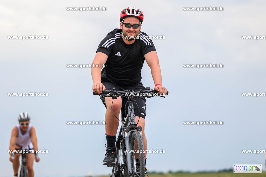 BR8A4093 | Stadttriathlon Erding 2025. #yourpictrs #sportshot_your_pictrs @Sportshotphotography #stadttriathlonerding Copyright: www.sportshot.de