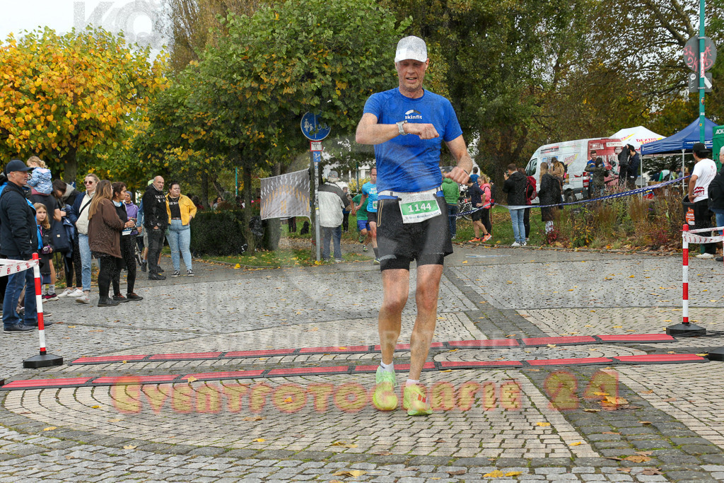 241020_1101_EX1_0668 | Sportfotografie im Rhein-Sieg Kreis, Köln, Bonn, NRW, Rheinland Pfalz, Hessen, etc. Unser Tätigkeitsfeld umfasst den Laufsport vom Volkslauf über den Marathon, Duathlon, Triathon bis zum Ultralauf wie Kölnpfad Ultra oder Schindertrail.