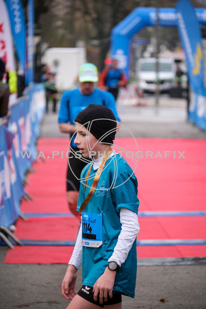 ..... | AUSTRIA, Wels, 30.03.25, ALOHA Wels Halbmarathon, Image Shows: , Foto: Wapics/RING M.