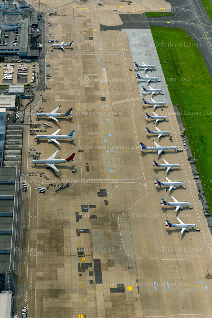 4049676 | parkende Passagiermaschinen am Flughafen Düsseldorf