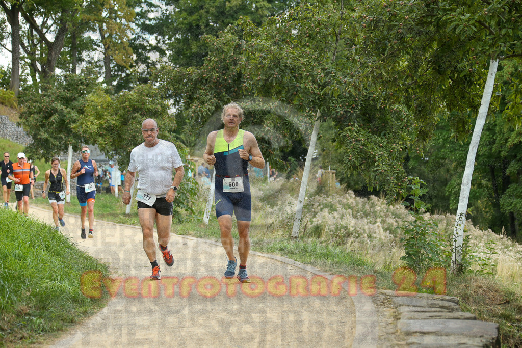 250824_1356_EX1_4340 | Sportfotografie im Rhein-Sieg Kreis, Köln, Bonn, NRW, Rheinland Pfalz, Hessen, etc. Unser Tätigkeitsfeld umfasst den Laufsport vom Volkslauf über den Marathon, Duathlon, Triathon bis zum Ultralauf wie Kölnpfad Ultra oder Schindertrail.