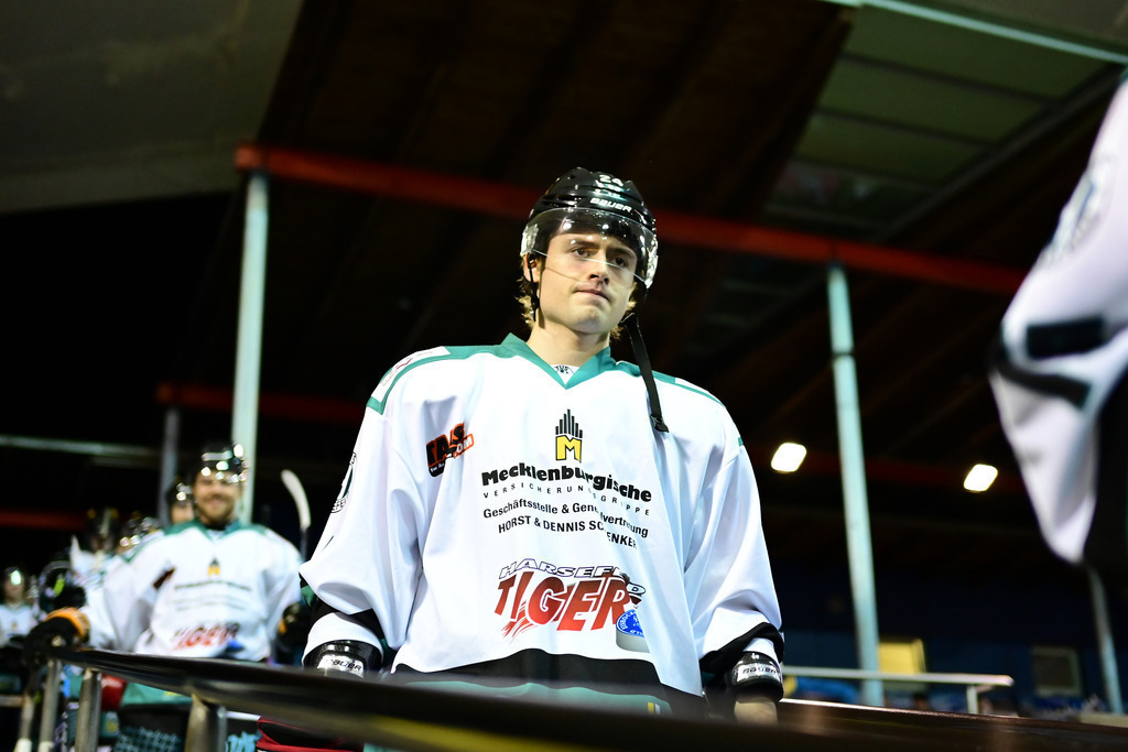 Eishockey I Herren I Saison 2023-2024 I Regionalliga Nord I Hamburger SV - TuS Harsefeld Tigers | Der Sportfotograf. - Realisiert mit Pictrs.com