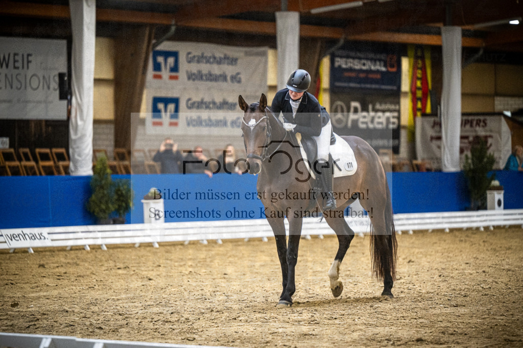DOS_0285 | Entdecke hochwertige Reitturnierfotos von Foto Oger. Professionell, emotional und authentisch – jetzt Lieblingsmomente im Shop bestellen.Deutschlandweite Turnierfotografie. - Realisiert mit Pictrs.com