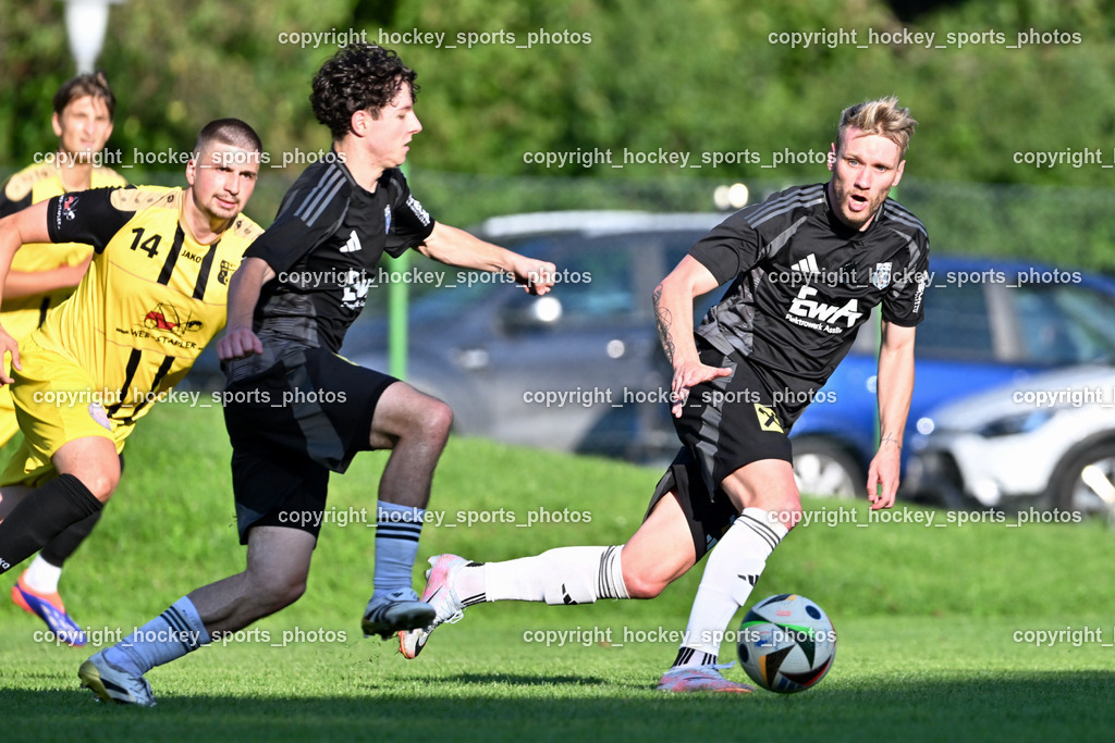 SV Arnoldstein vs. URC Thal Assling | #72 Ziga Anzelj Thal Assling, #22 Samuel Stephan Schönegger Thal Assling, #14 Edis Sehic SV Arnoldstein, SV Arnoldstein vs. URC Thal Assling, SV Arnoldstein vs. URC Thal Assling am 09.08.2025 in Arnoldstein (Waldparkstadion Arnoldstein), Austria, (Photo by Bernd Stefan)