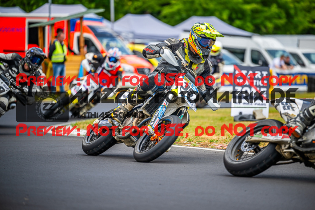 MaZZes_FotoMatrix_230702_1627 | S4