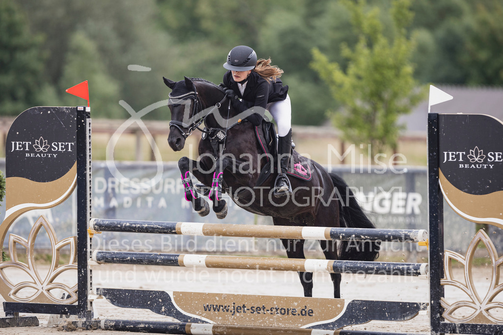 250627_PfSpTa_Stil-A1-115 | Deine schönsten Turniermomente als professionelle Fotos! Entdecke hochwertige Pferdesport-Fotografie im Online-Shop. Jetzt Fotos finden & bestellen!