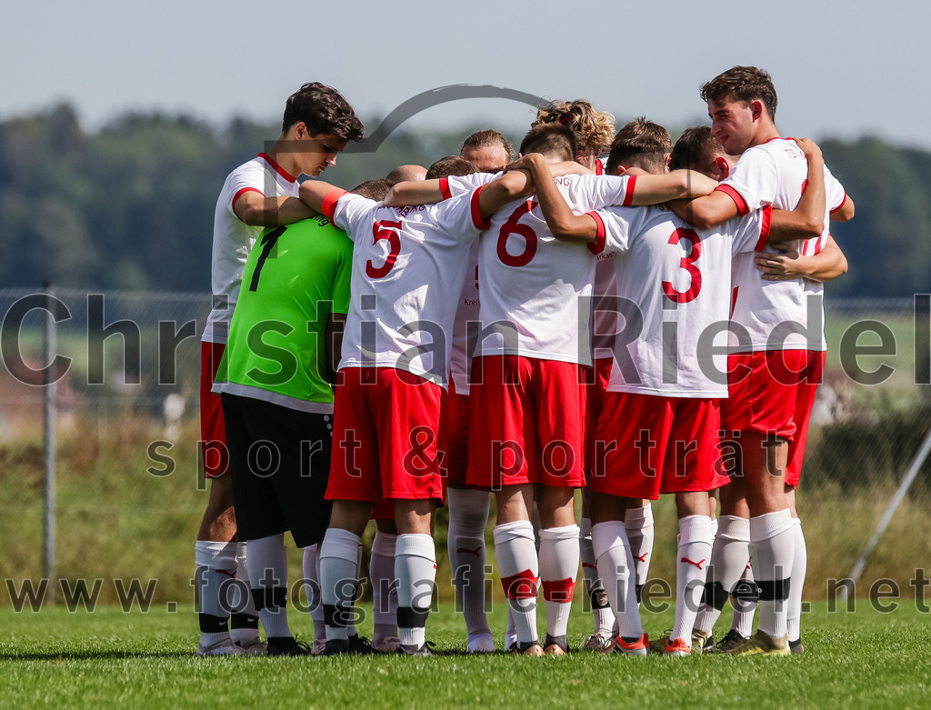 2023-09-17_009_SG_Anzing-Parsdorf_II_gegen_TSV_Zorneding_II | Anzing, Deutschland, 17.09.2023:
Fußball, A-Klasse 2023 / 2024, 5. Spieltag, Endergebnis: 1:1

Torwart Tobias Stocker (TSV Zorneding, #1), Clemens Holzmann (TSV Zorneding, #5), Paul Freihaut (TSV Zorneding, #6), Qasem Hantash (TSV Zorneding, #3) 

Foto: Christian Riedel / fotografie-riedel.net