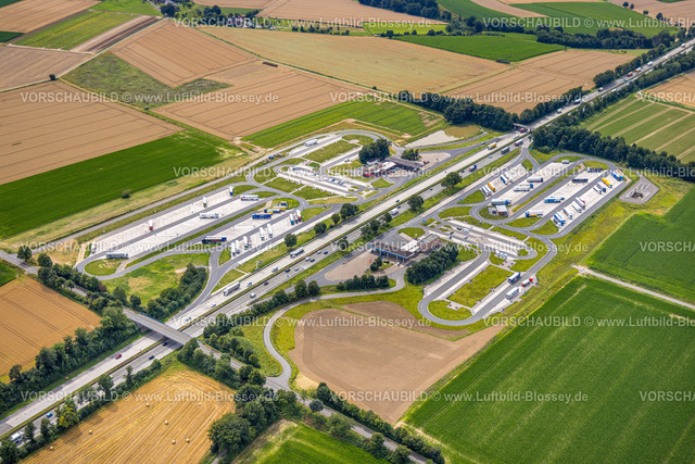 Werl240711620 | Luftbild, Autobahnrastplatz Serways Raststätte Am Haarstrang, LKW Stellplätze, Autobahn A44 Straßenverkehr, Westbüderich, Werl, Soester Börde, Nordrhein-Westfalen, Deutschland