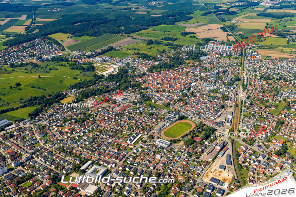 Luftaufnahme von  Abensberg - Die Luftaufnahme wurde 2025 vom UL-Flugzeug heraus erstellt ( keine Drohne ) - Hochauflösende Luftaufnahme - für professionelle Ausdrucke geeignet. Die Geschenkidee !Mit Lizenz und Bildrechte bestellbar