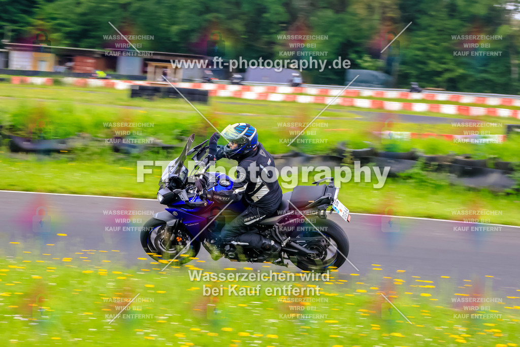 VBK-7172 | Hier findet Ihr Bilder von Touristenfahrten auf der Nürburgring Nordschleife oder von anderen Veranstaltungen die ich besucht habe. Viel Spass beim Durch Schauen 