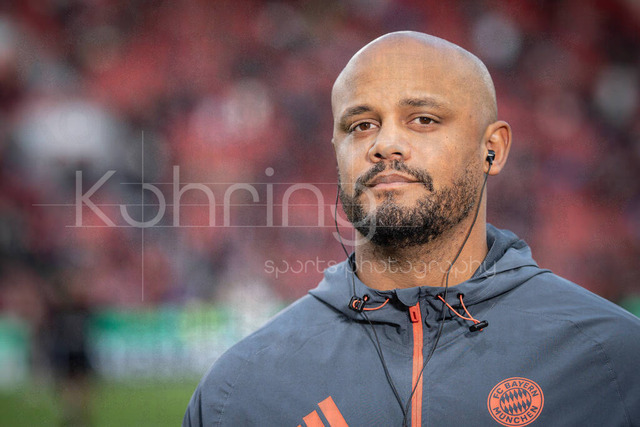 DFB Cup semifinal match Bayer 04 Leverkusen vs. FC Bayern Munich, 22.04.2026 | LEVERKUSEN, GERMANY - APRIL 22, 2026: Vincent Kompany (Head Coach FC Bayern Muenchen) before  the German DFB Cup semifinal match between Bayer 04 Leverkusen vs. FC Bayern Munich at BayArena on April 22, 2026 in Leverkusen, Germany. DFL REGULATIONS PROHIBIT ANY USE OF PHOTOGRAPHS AS IMAGE SEQUENCES AND/OR QUASI-VIDEO.