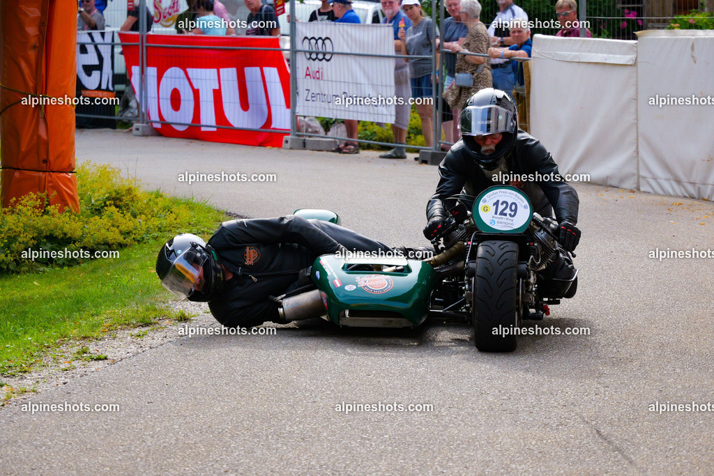 P1025655 | Erleben Sie atemberaubende, hochqualitative Fotos Ihrer Fahrt entlang der malerischen Alpenstraßen. Besuchen Sie alpineshots.com, um professionelle Aufnahmen Ihrer unvergesslichen Reise zu finden und zu kaufen - Realisiert mit Pictrs.com