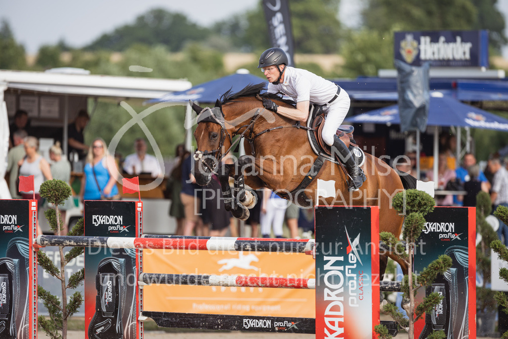 230624_PfSpTa_GroßerPreis-220 | Deine schönsten Turniermomente als professionelle Fotos! Entdecke hochwertige Pferdesport-Fotografie im Online-Shop. Jetzt Fotos finden & bestellen!