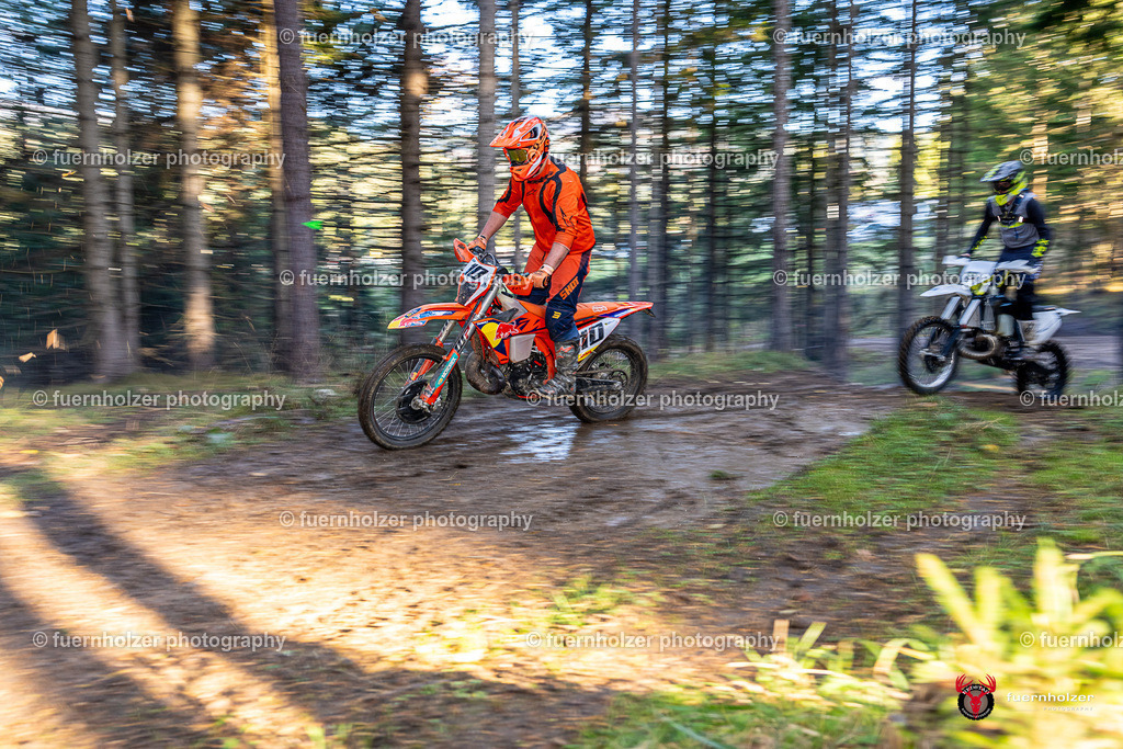 fuernholzer_251026-C1-25 | Fotografische Impressionen von der Red Stag Enduro Extreme by fuernholzer-photography.com. Endurosport in Österreich fotografisch festgehalten von fuernholzer. Auftragsfotografie für Private, Gewerbefotos und Industriefotografie. Eventfotografie, Sportfotografie und Motorsportfotografie. Anbieter von Fotoworkshops, Fototraining, fotografischen Vorträgen und Fotoseminaren.