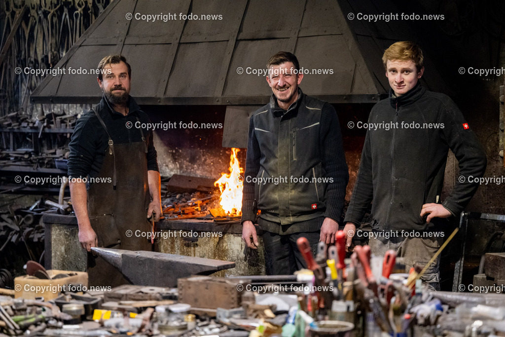 Molln_ Schmiede_ 02.12.2025-83 | 02.12.2025, MOLLN, AUT, Kunstschmiede Schmidberger im Bild Themenbild, Kunstschmiede, Georg, Hans und Maximilian Schmidberger