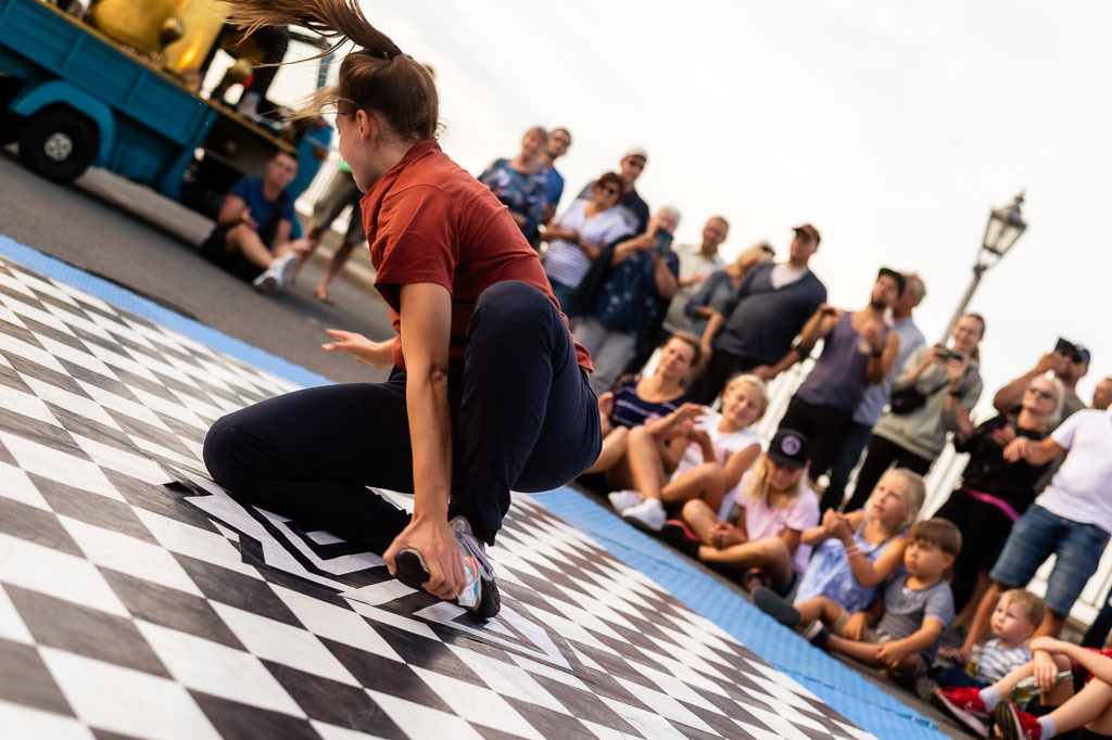 Breakdance mit The Saxonz am Forte Belvedere Leisnig | Breakdance mit The Saxonz am Forte Belvedere Leisnig zum Festival Hallo Leisnig 2022. - Realisiert mit Pictrs.com