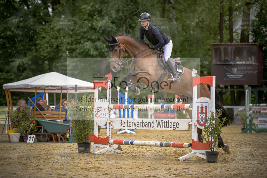 20240505-DOS_9301 | Entdecke hochwertige Reitturnierfotos von Foto Oger. Professionell, emotional und authentisch – jetzt Lieblingsmomente im Shop bestellen. - Realisiert mit Pictrs.com