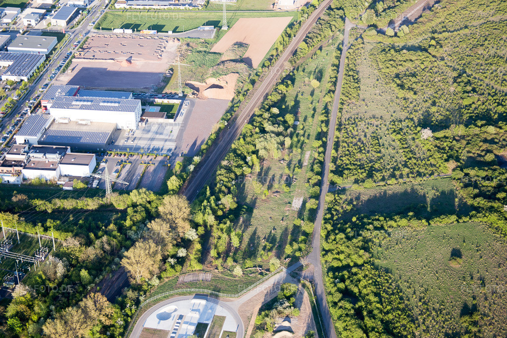 Luftbild: Landesgartenschau 2015 in Landau in der Pfalz im Bundesland Rheinland-Pfalz in Deutschland. Foto: IMG_077436.jpg vom 21.04.2015 durch Werner Riehm/FLY-FOTO.de
