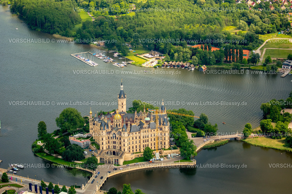 Schwerin16060167 | Schloss Schwerin, Burggarten, Burgsee,  Schweriner See, Schwerin, Mecklenburg-Vorpommern, Deutschland