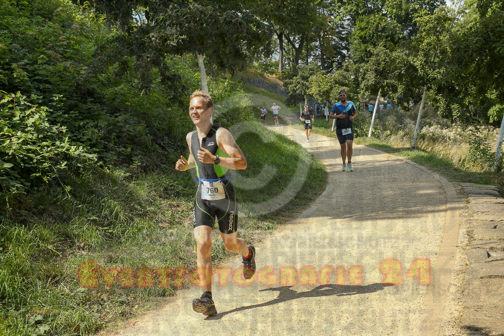 250824_1452_EX1_7893 | Sportfotografie im Rhein-Sieg Kreis, Köln, Bonn, NRW, Rheinland Pfalz, Hessen, etc. Unser Tätigkeitsfeld umfasst den Laufsport vom Volkslauf über den Marathon, Duathlon, Triathon bis zum Ultralauf wie Kölnpfad Ultra oder Schindertrail.