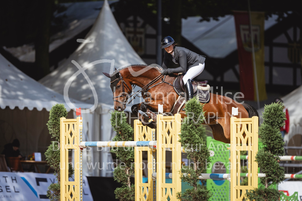 240915_OWLCh_MT-475 | Deine schönsten Turniermomente als professionelle Fotos! Entdecke hochwertige Pferdesport-Fotografie im Online-Shop. Jetzt Fotos finden & bestellen!